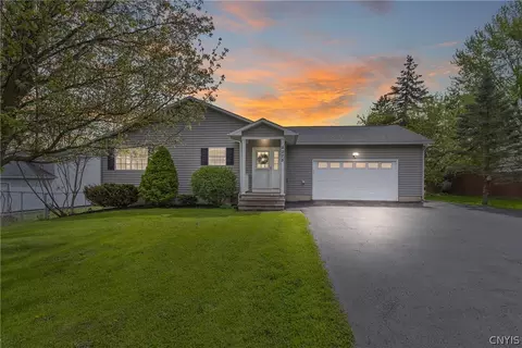 8228 Stearns Rd, Clay, NY 13041