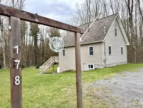 178 Birmingham Dr, Amboy, NY 13316