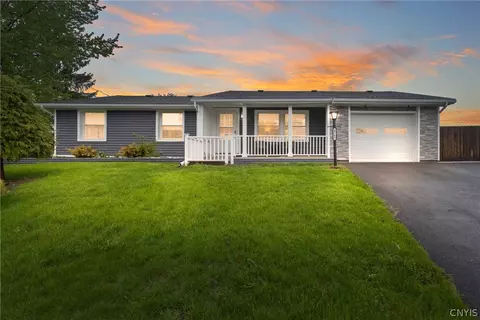 4763 Rosemary Ln, Clay, NY 13088