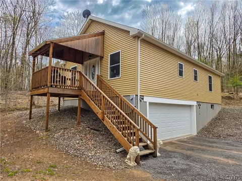 3210 Forward Rd, Annsville, NY 13308