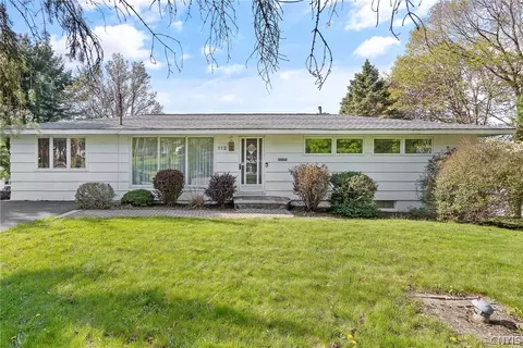 112 Calumet Dr, Geddes, NY 13219