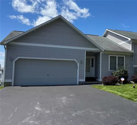 159 Timber Wolf Cir, Geddes, NY 13209