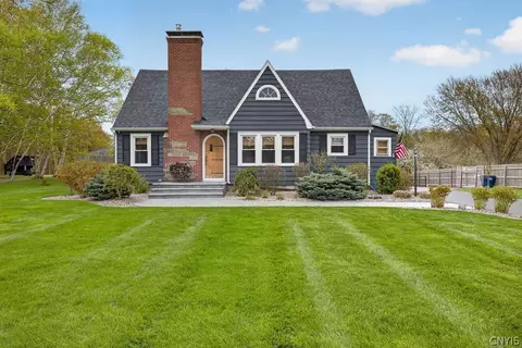 4758 Cleveland Rd, Onondaga, NY 13215