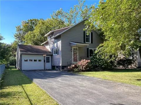 104 Watson Rd, North Syracuse, NY 13212