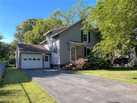 104 Watson Rd, North Syracuse, NY 13212