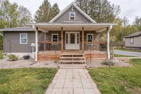 Exterior - 79 E Oneida St, Lysander, NY 13027 photo 6 of 6