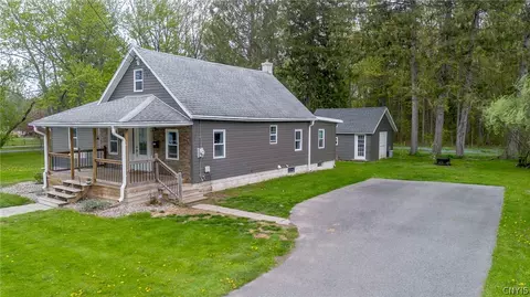 Exterior - 79 E Oneida St, Lysander, NY 13027 photo 2 of 6