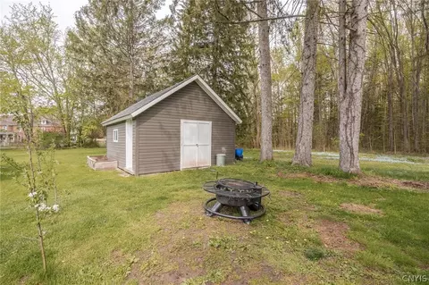 Exterior - 79 E Oneida St, Lysander, NY 13027 photo 5 of 6