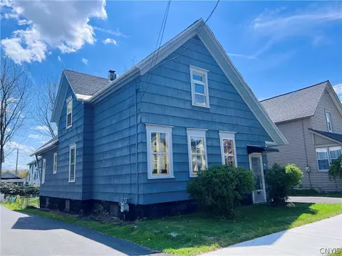 158 Harold St, Syracuse, NY 13208
