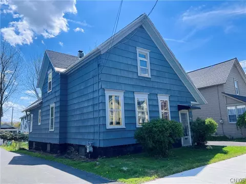 158 Harold St, Syracuse, NY 13208
