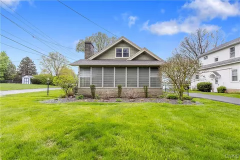 224 Lathrop Rd, Geddes, NY 13219
