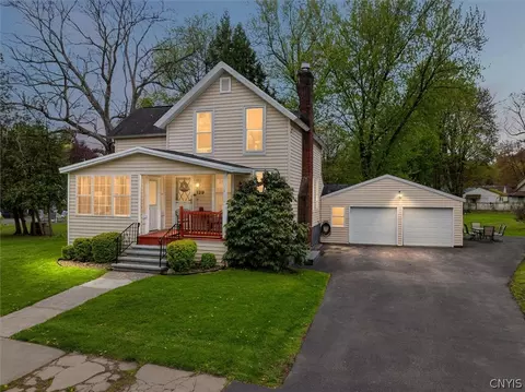 129 Seward Ave, Utica, NY 13502