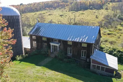 4555 Elwood Rd, Taylor, NY 13040