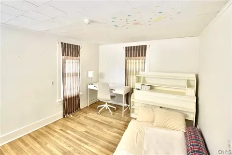 Bedroom - 30 W Oneida St, Lysander, NY 13027 photo 2 of 3