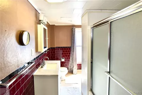 Bath - 30 W Oneida St, Lysander, NY 13027 photo 2 of 3