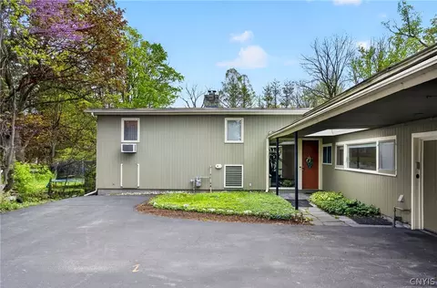 327 Kimber Rd, Syracuse, NY 13224