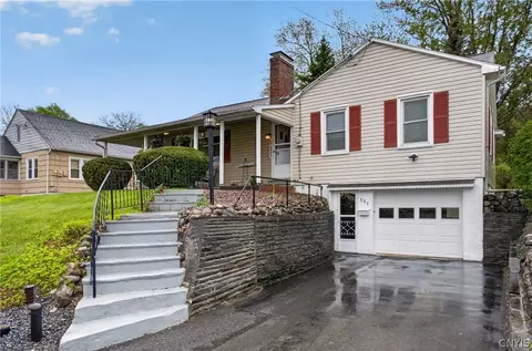 303 Bacon St, Geddes, NY 13209