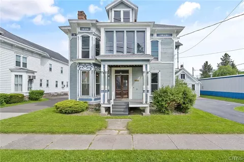 1661 Cortland St, Deruyter, NY 13052