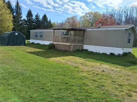 260-266 Rainbow Shores Rd #2, Pulaski, NY 13142