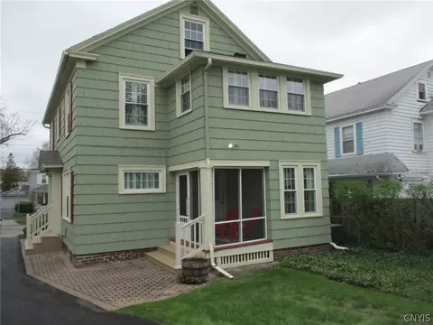 Exterior - 460 Brattle Rd, Syracuse, NY 13203 photo 6 of 7
