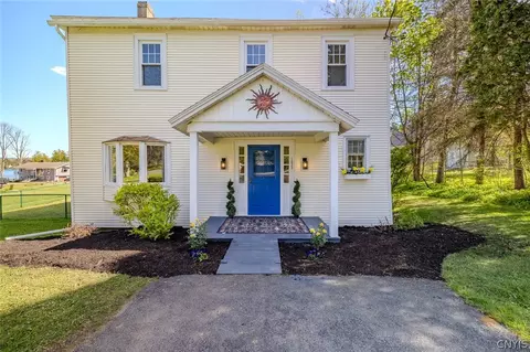 1020 Marlyn Park Dr, Cazenovia, NY 13035