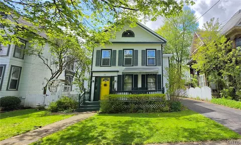 32 N Church St, Cortland, NY 13045