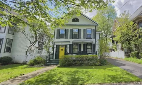 32 N Church St, Cortland, NY 13045