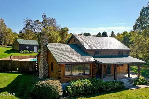 229 Murray Hill Rd, Ephratah, NY 13452
