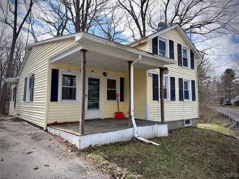 3347 County Route 57, Volney, NY 13126