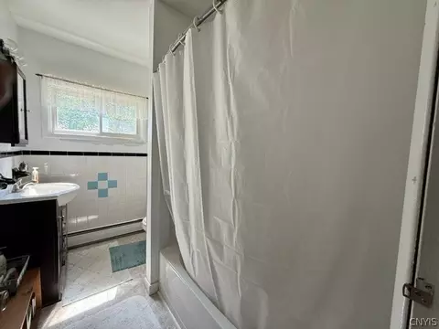 Bath - 3835 Prospect St, Oneida, NY 13421 photo 2 of 3