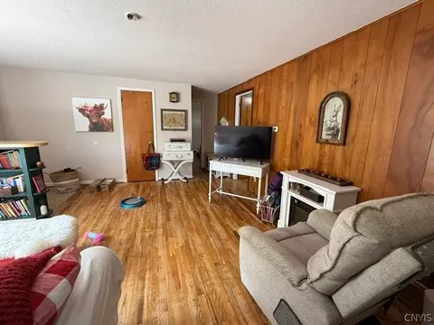 Living - 3835 Prospect St, Oneida, NY 13421 photo 6 of 8