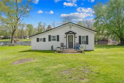 4394 Riverview Rd, Brewerton, NY 13029