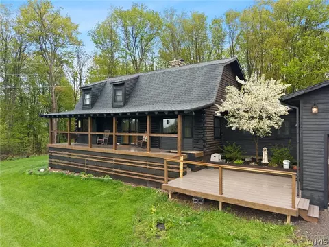 Exterior - 3570 Williams Rd, Marcellus, NY 13108 photo 4 of 11
