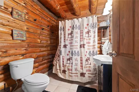 Bath - 3570 Williams Rd, Marcellus, NY 13108 photo 1 of 3