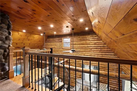 Entry Way - 3570 Williams Rd, Marcellus, NY 13108 photo 4 of 5