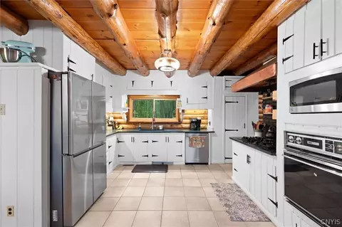 Kitchen - 3570 Williams Rd, Marcellus, NY 13108 photo 3 of 3