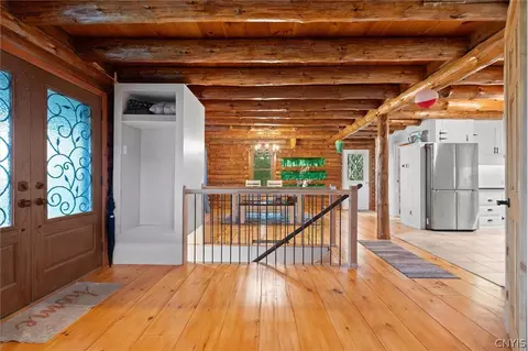Entry Way - 3570 Williams Rd, Marcellus, NY 13108 photo 2 of 5
