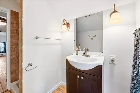 Bath - 259 Bates Ave, Oneida, NY 13421 photo 3 of 4