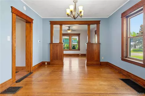 Living - 259 Bates Ave, Oneida, NY 13421 photo 3 of 5