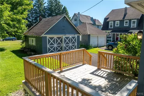 Exterior - 259 Bates Ave, Oneida, NY 13421 photo 5 of 6