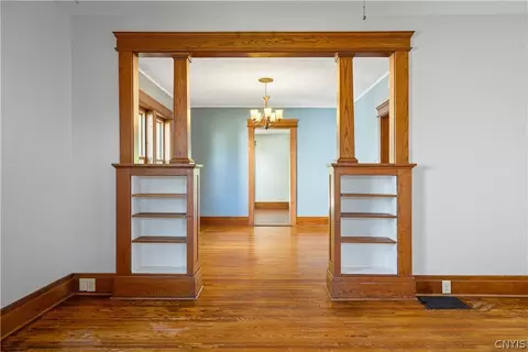 Living - 259 Bates Ave, Oneida, NY 13421 photo 2 of 5