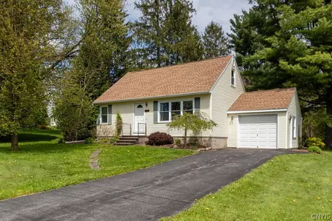 3772 Judy Dr, Onondaga, NY 13215