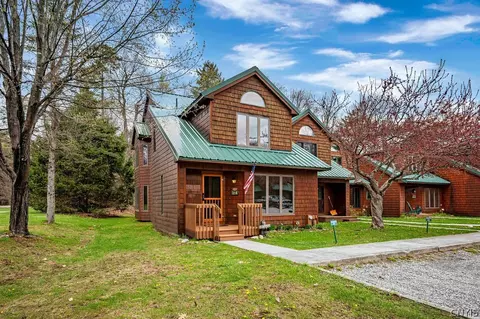 21 Rocky Point Cir, Inlet, NY 13360