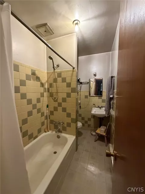 Bath - 797 Hicks Rd, Warren, NY 13407 photo 2 of 3