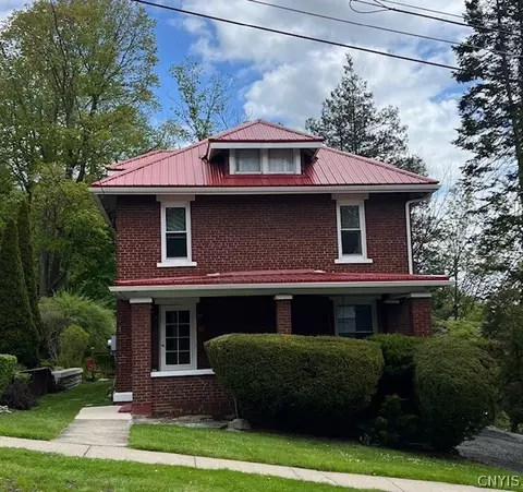 3 James St, Cortland, NY 13045