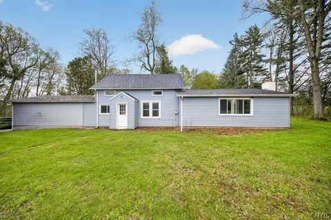 2421 Shamrock Rd, Spafford, NY 13152