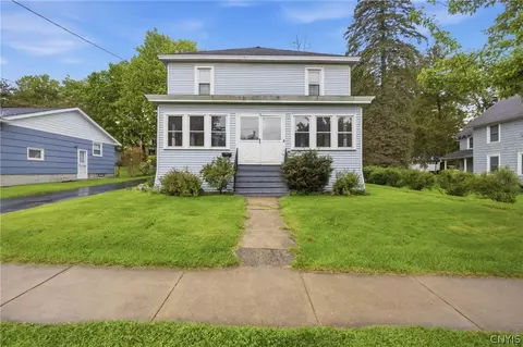 21 Virginia St, Lysander, NY 13027