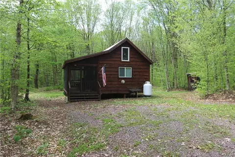 2985 Potter Rd, Osceola, NY 13437