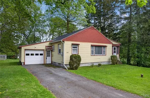313 S Terry Rd, Geddes, NY 13219