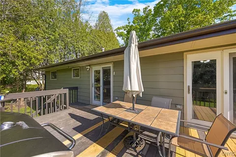Exterior - 80 E 8th St, Vernon, NY 13421 photo 4 of 4